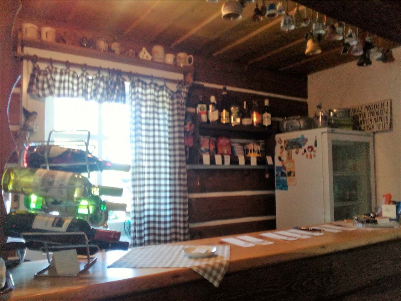 Bar s výčepním zařízením a nápoji v Chalupě Strážné 231